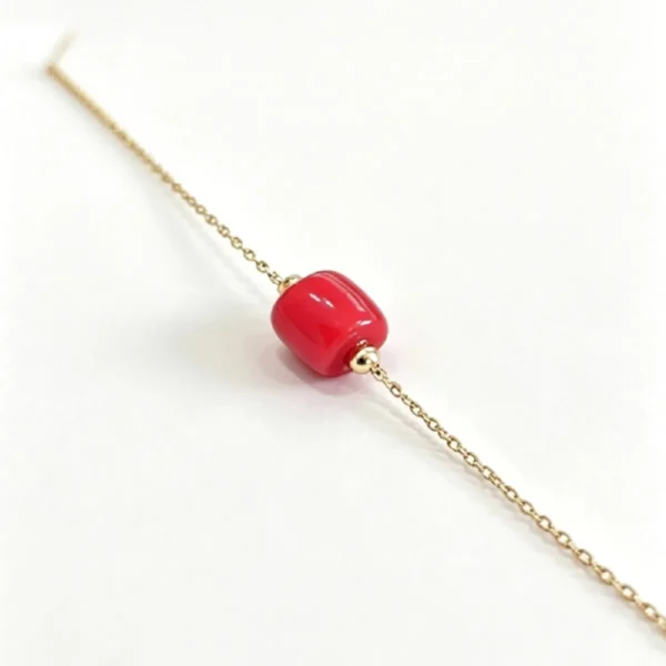 Bracelets chaîne or 18k et 1 tonneau corail véritable